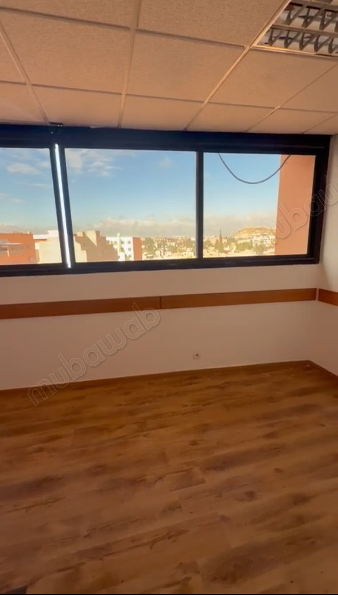 Bureaux à vendre à Samlalia. Surface totale 81 m²