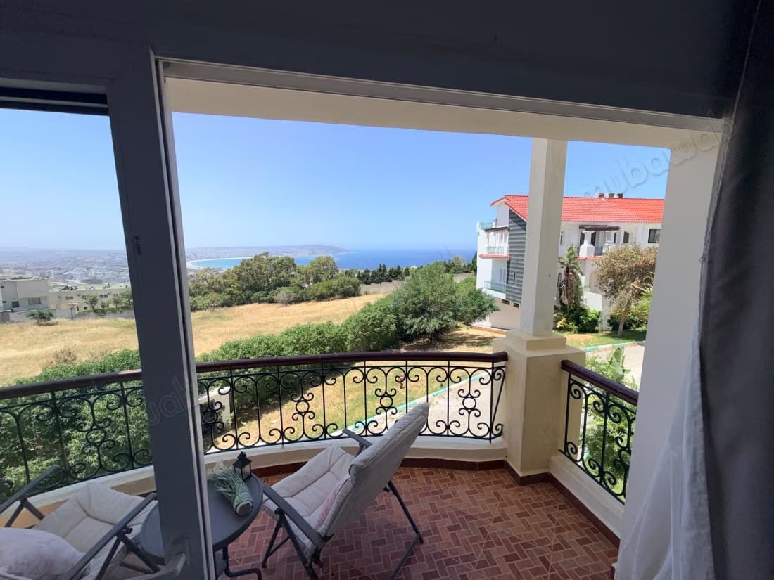 Excellente villa à vendre à Manar. 10 pièces. Meublée