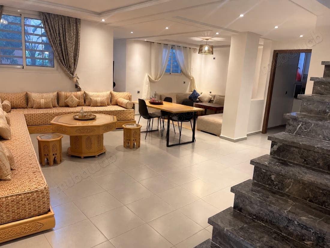 Appartement duplex situé à mhamid bouaakaz de 110