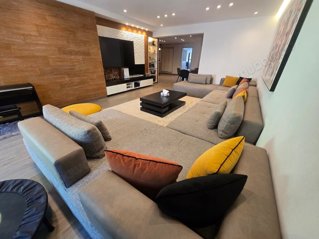 Vente d'un bel appartement à Val Fleury. 3 belles chambres...