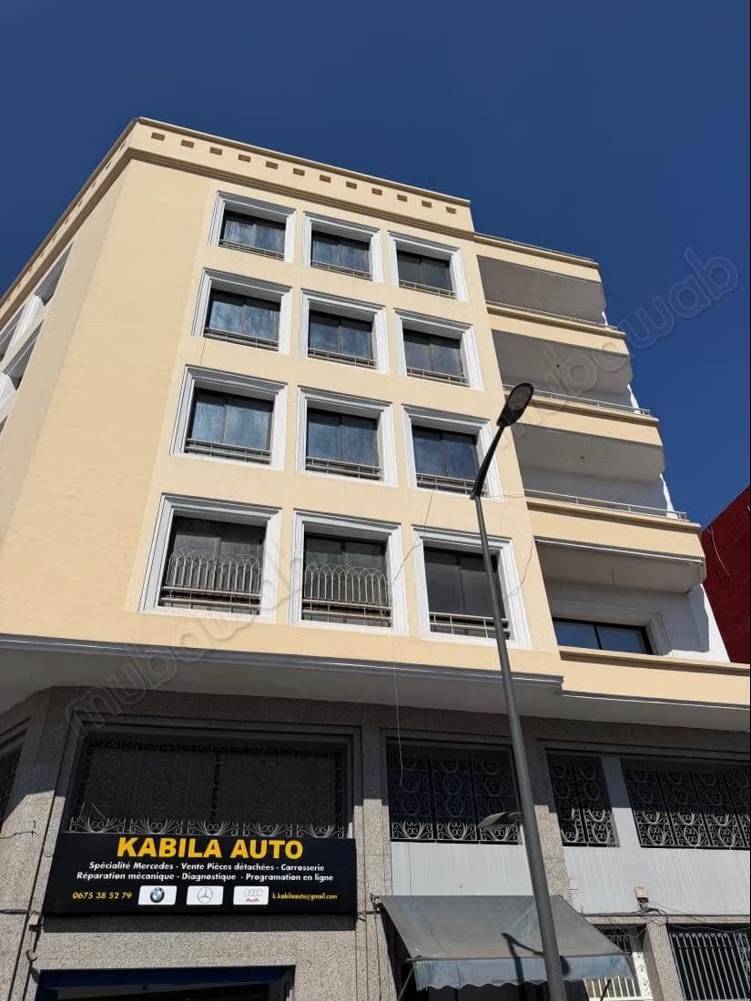 Immeuble à vendre Oulfa Superficie 500m² Ascenseur