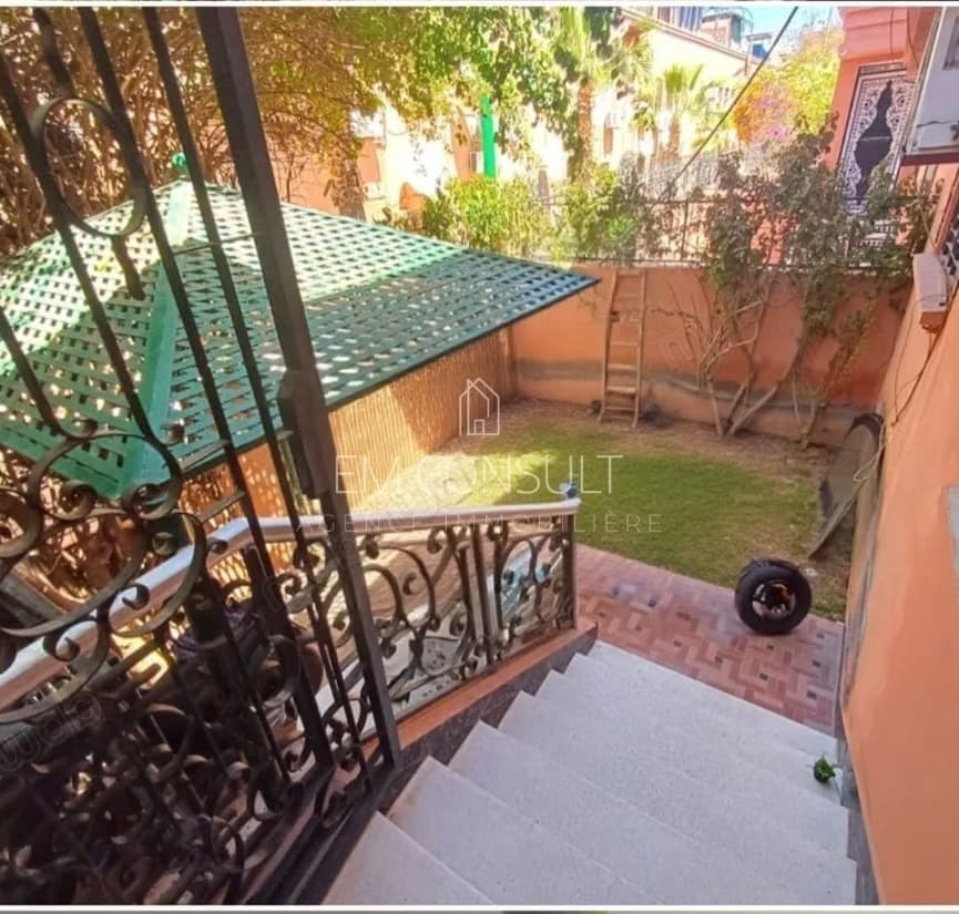 A vendre duplex avec jardin prive palmeraie