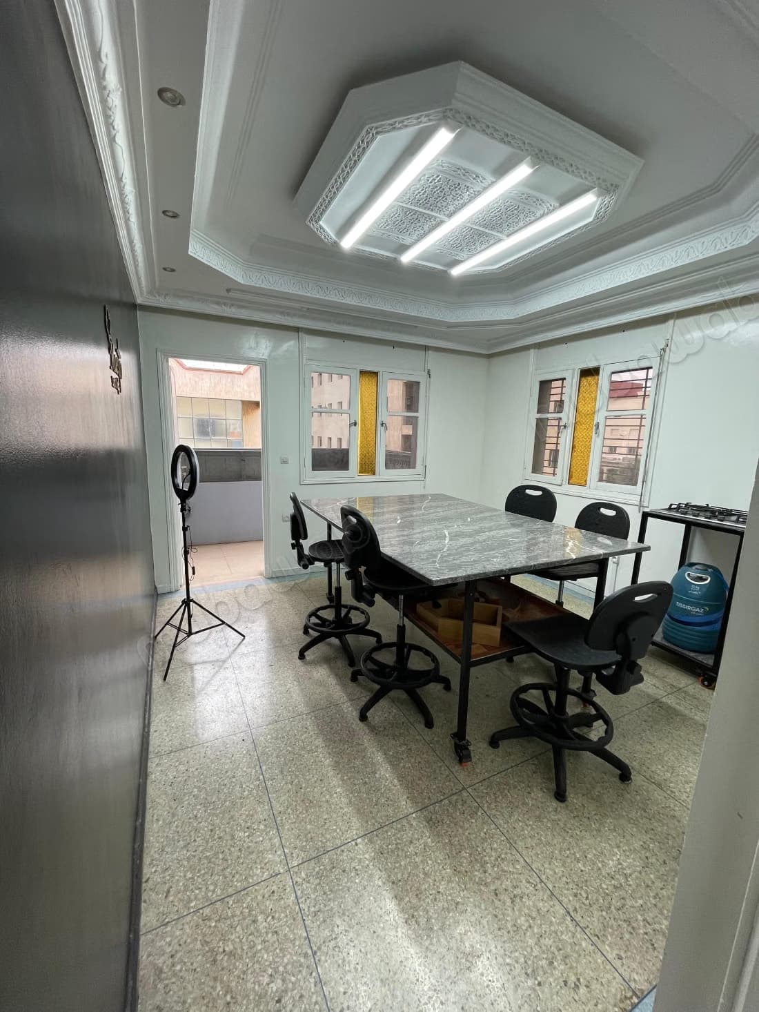 Beaux bureaux à louer à Massira 1. Surface de 129 m². Intern...