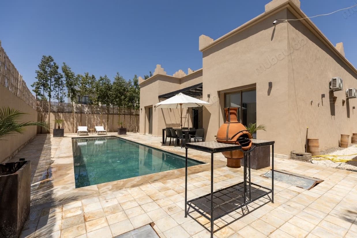 Maison de luxe à vendre à Route de l'Ourika. 5 grandes pièc...