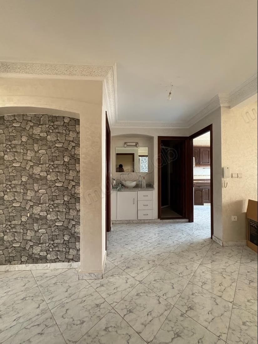 Splendide villa à vendre à Al Boustane. Surface de 110 m²...