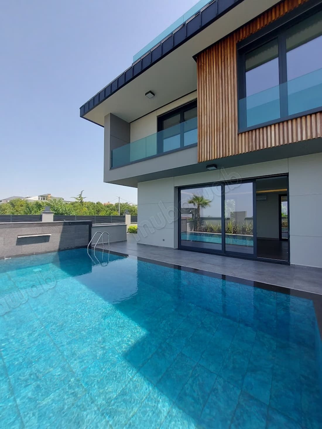 À vendre villa neuve très haut standing acpiscine