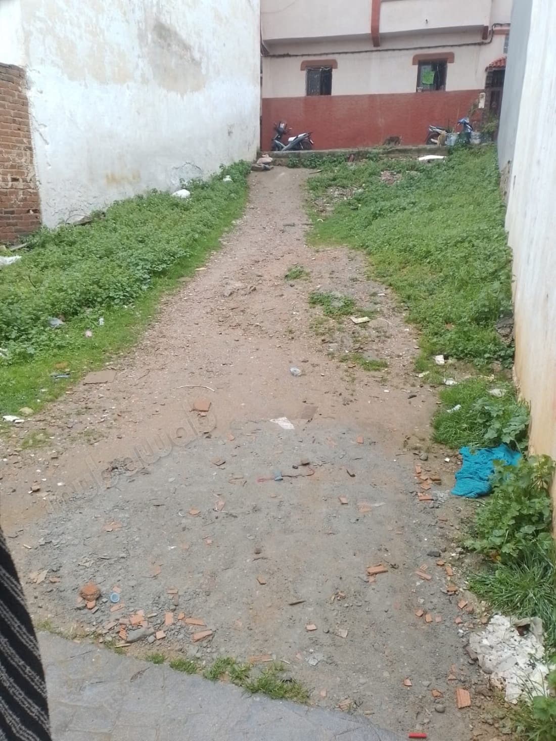 Terrain magnifique à vendre dans la ville. Superficie totale...