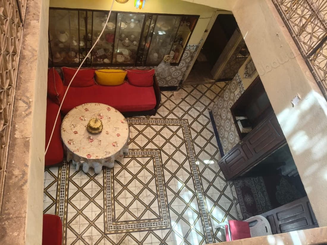 Somptueux riad à vendre à Riad Zitoun. 6 pièces