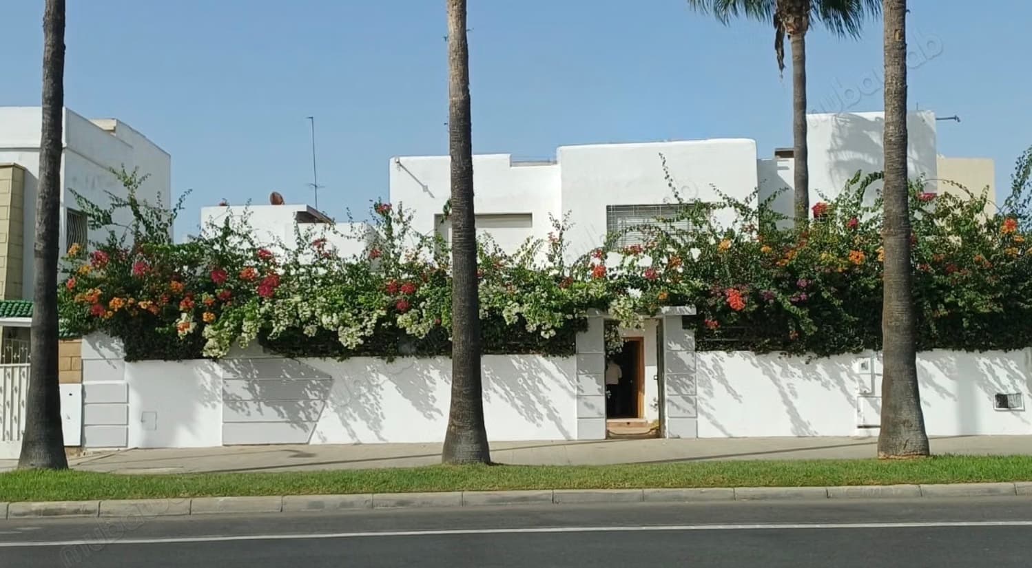 Somptueuse villa à louer à Hay Salam. 6 grandes pièces. Sa...