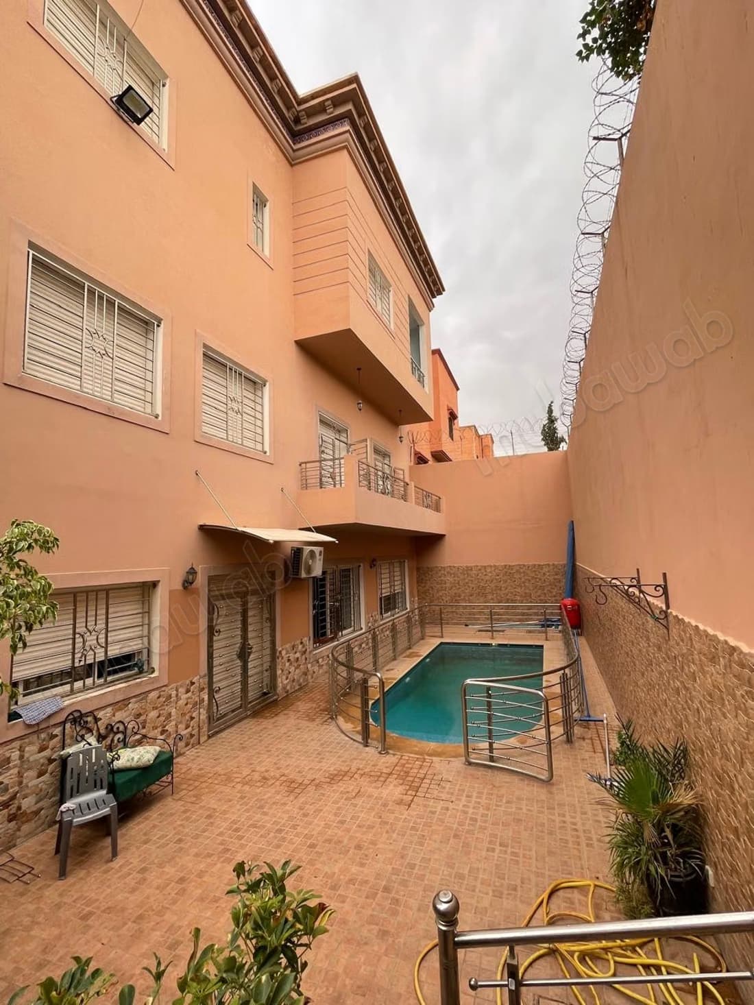 Villa proche de CHU ideal pour projet commercial