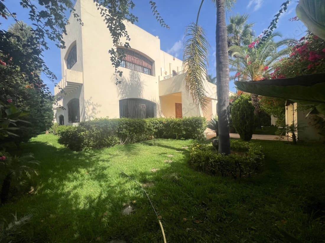 Villa rénovée à louer – Hay Riad, Rabat