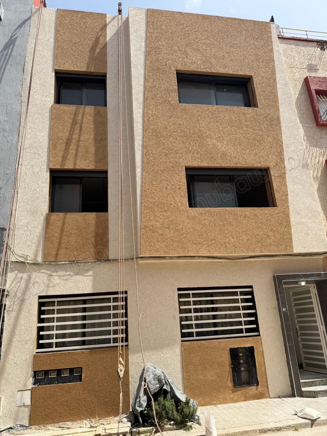 Bel appartement à vendre à Bir Rami Est. 2 pièces. Cuisine e...