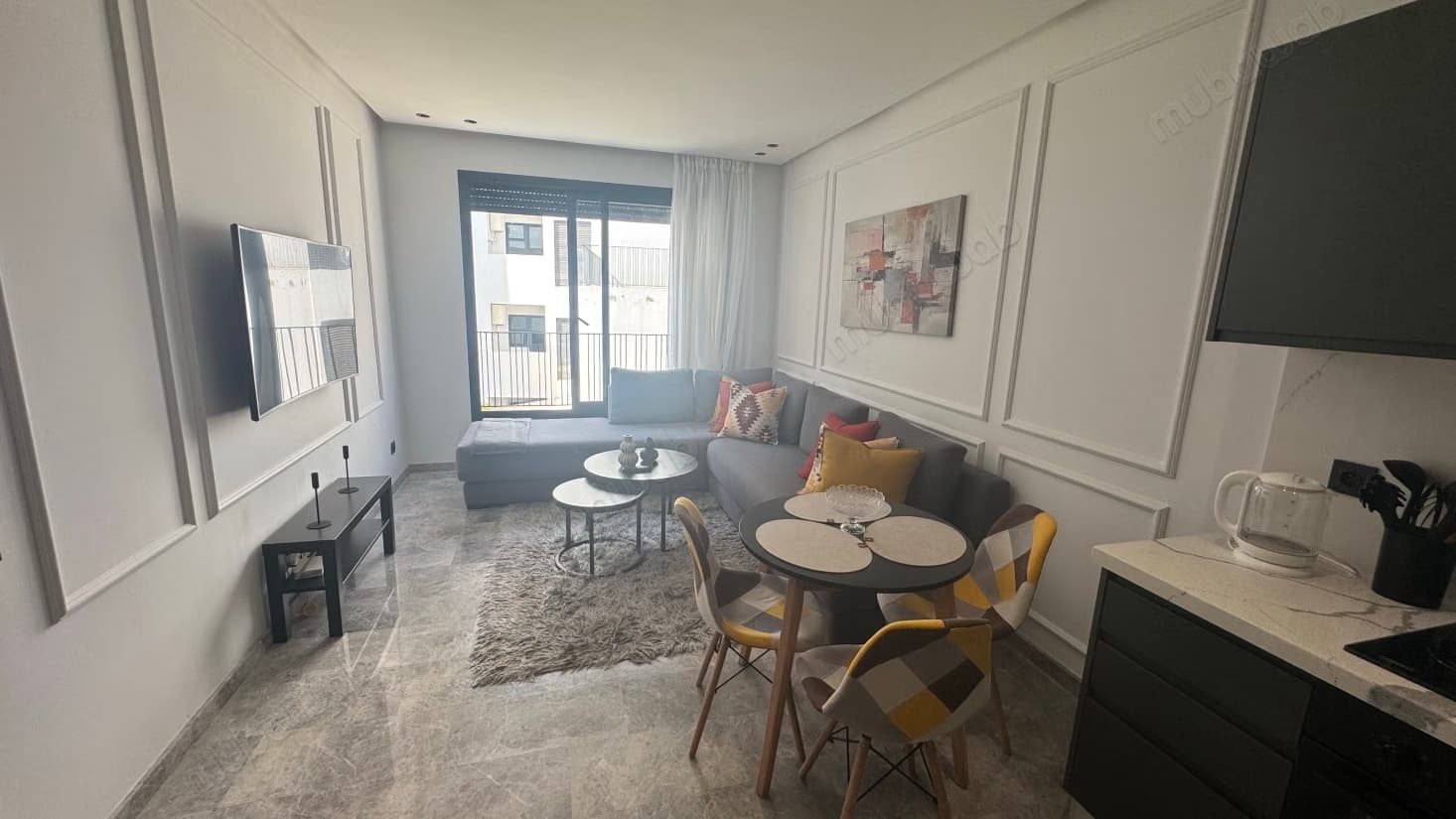 Louez cet appartement à Oasis. Superficie 45 m². Meublé