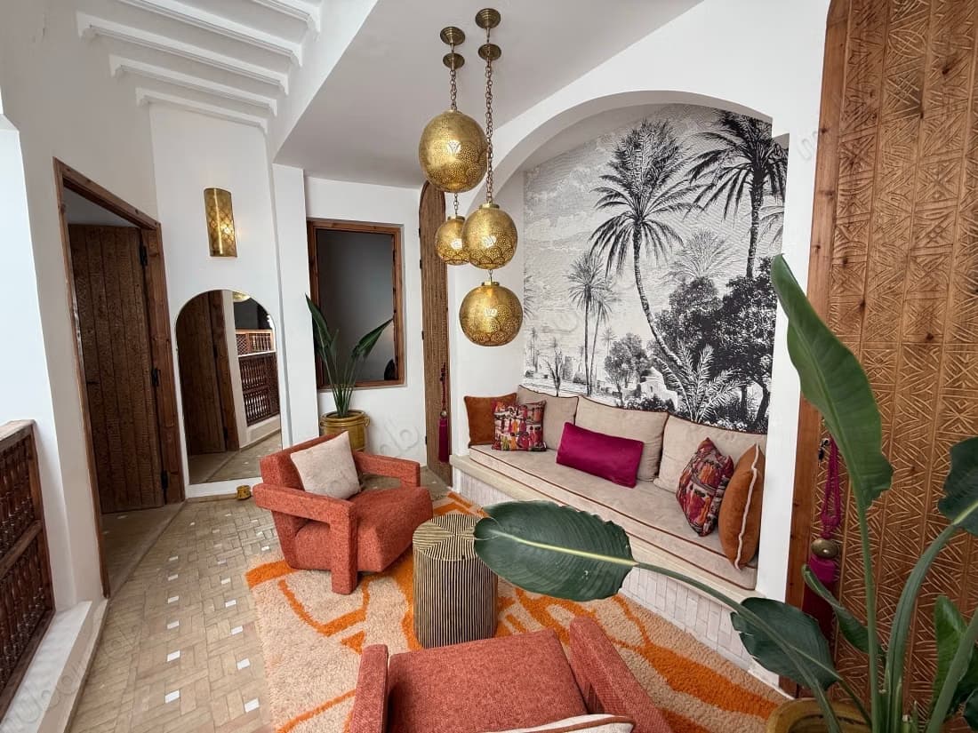 Superbe riad à vendre à Riad Zitoun. 4 chambres agréables. S...