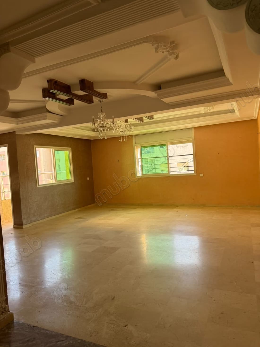 Superbe appartement à vendre à Al-Wifaq. 5 pièces confortabl...