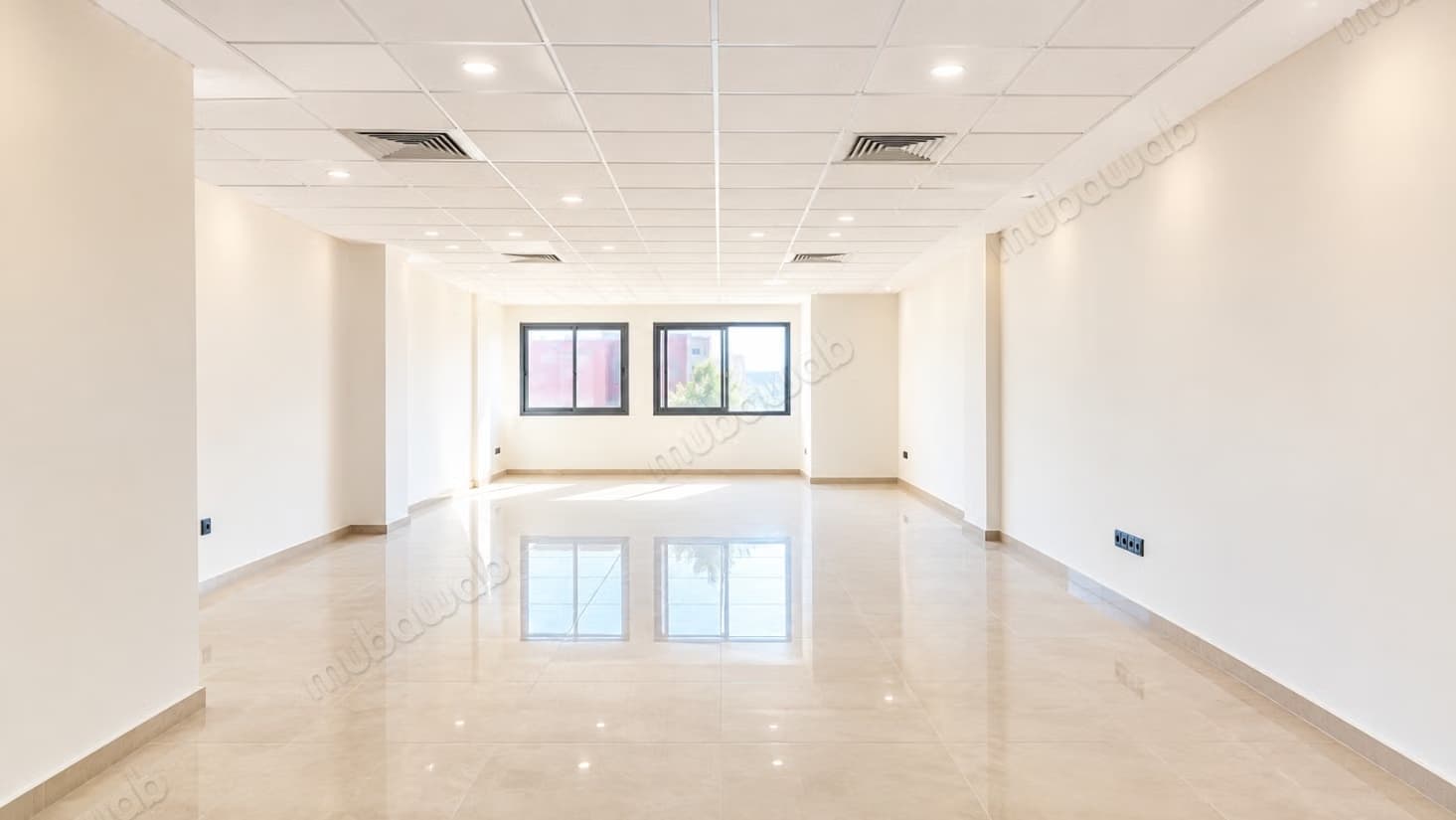 Plateaux bureaux neufs à louer – Centre d’affaires à Guéliz...