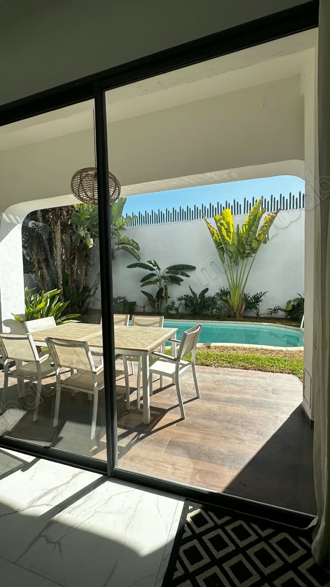 A louer belle villa meublée 4 chambres Ain Diab
