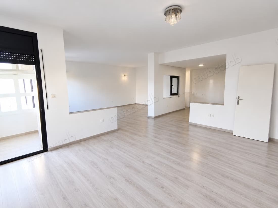 Appartement de 170 m² à louer à Mahaj Riad