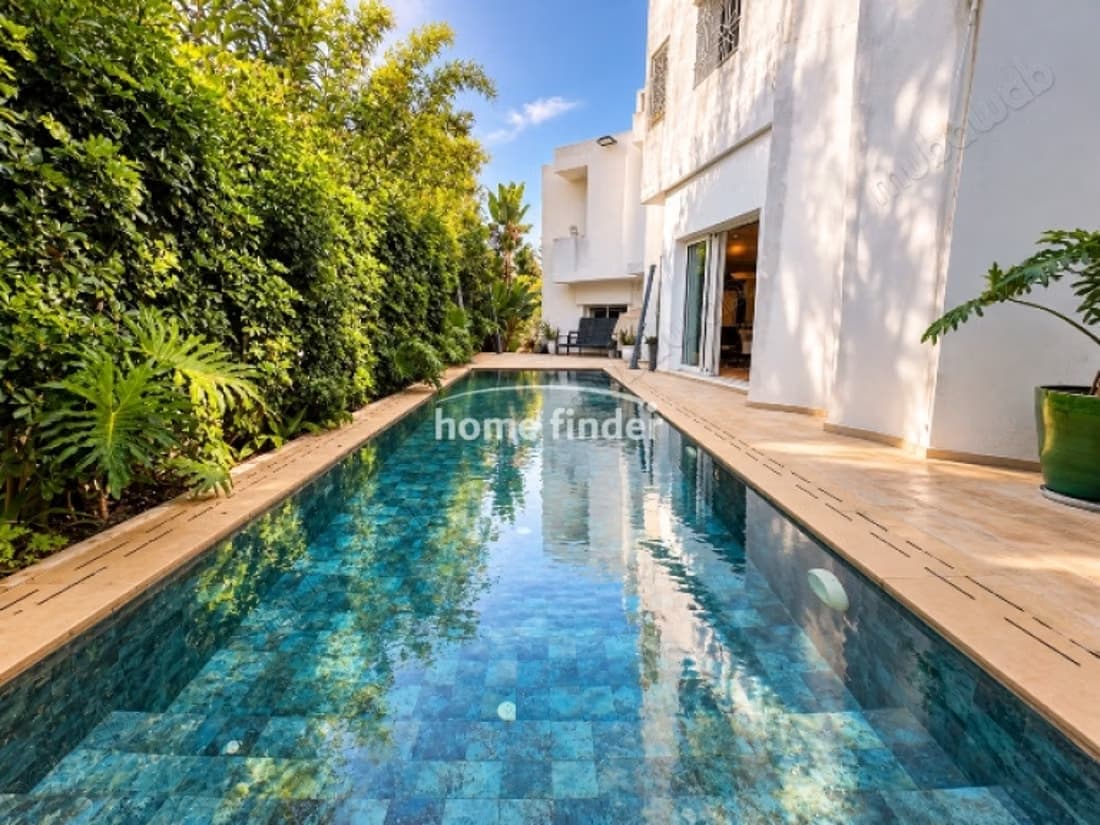 Villa meublée à louer sur Ain Diab 620 m²