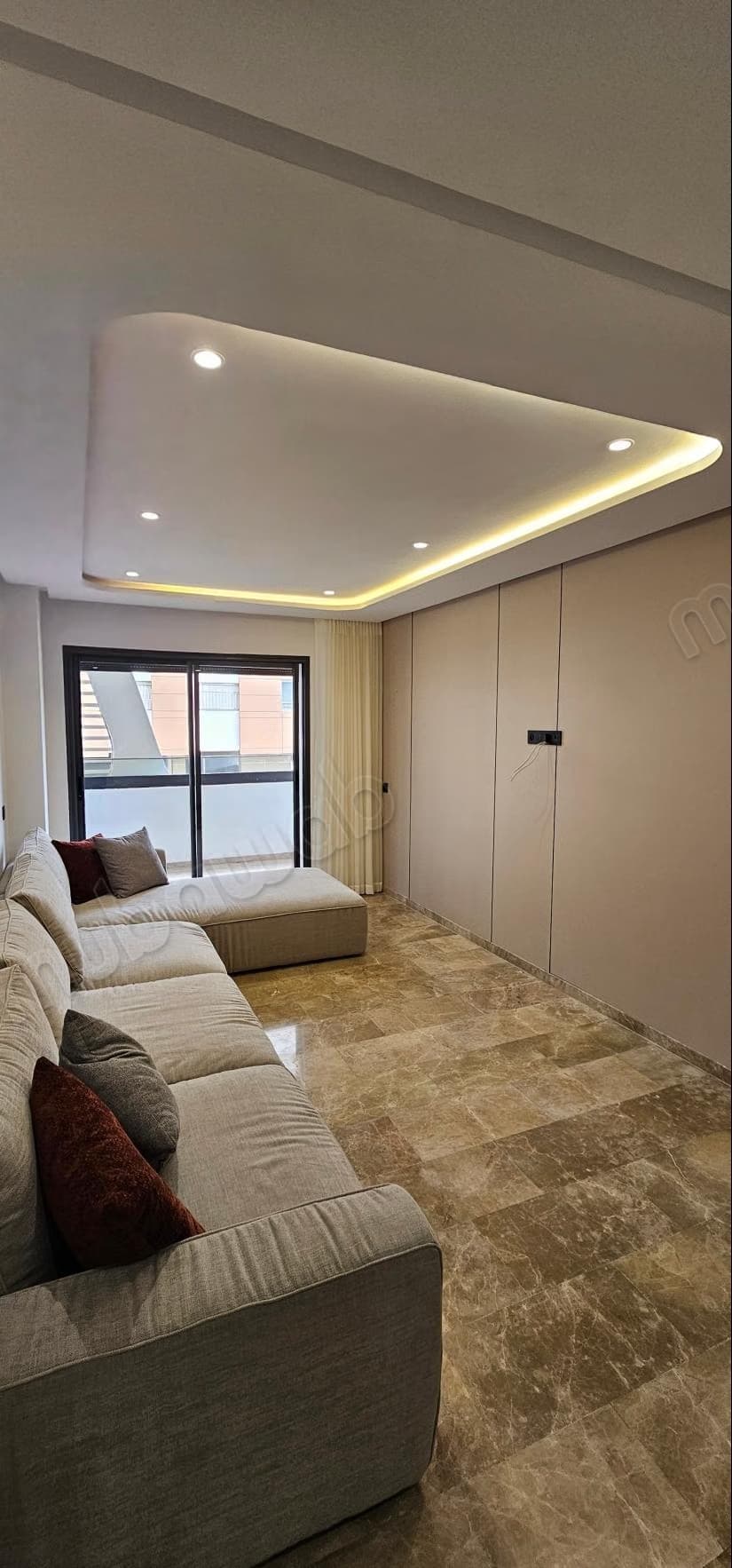 Appartement haut standing à vendre près du lycée Abdelkhalek...