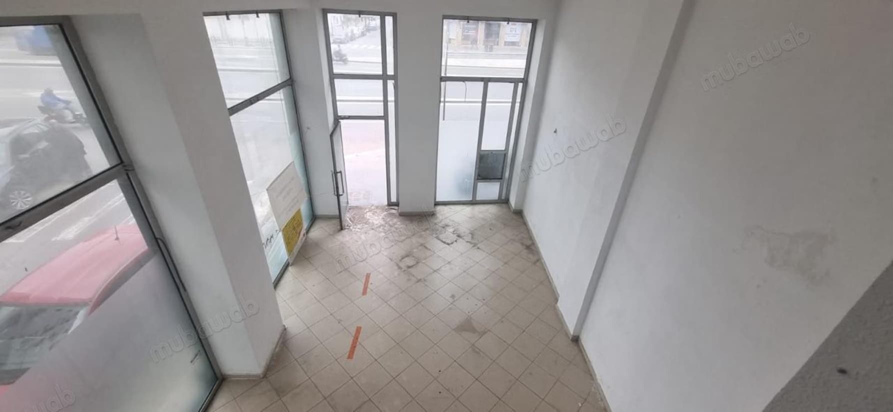 Magasin 114m2 Angle sur Boulevard Brahim Roudani