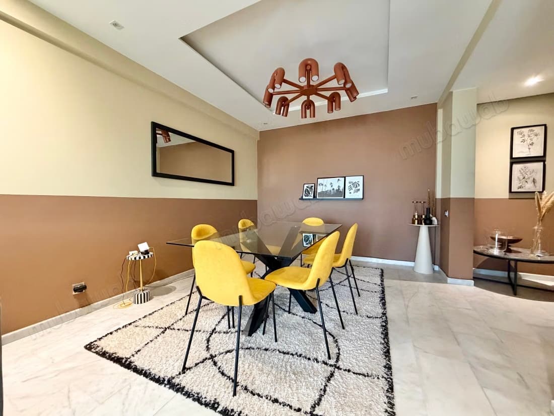 Appartement en location à Oasis. 4 pièces confortables. Bien...
