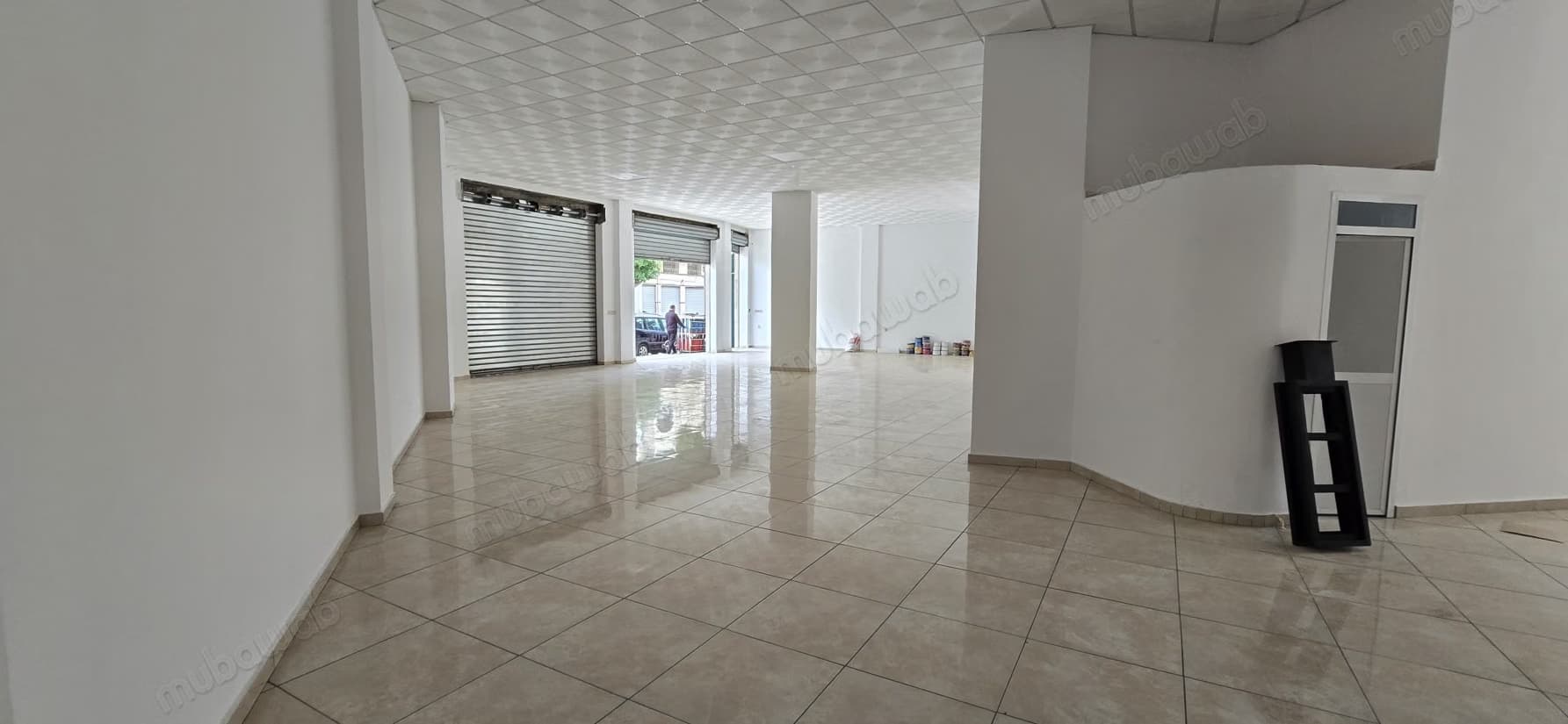 Beau local à vendre à Boujra7 Superficie 340 m²