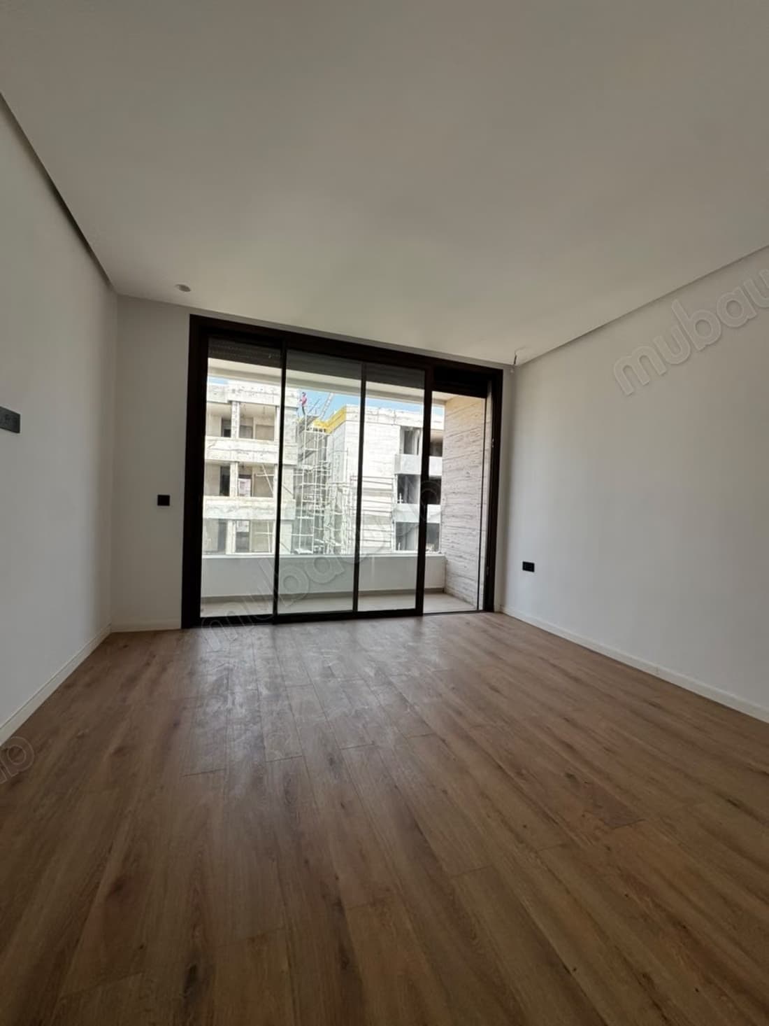 Appartement en location à Souissi. 2 chambres. Avec ascenseu...