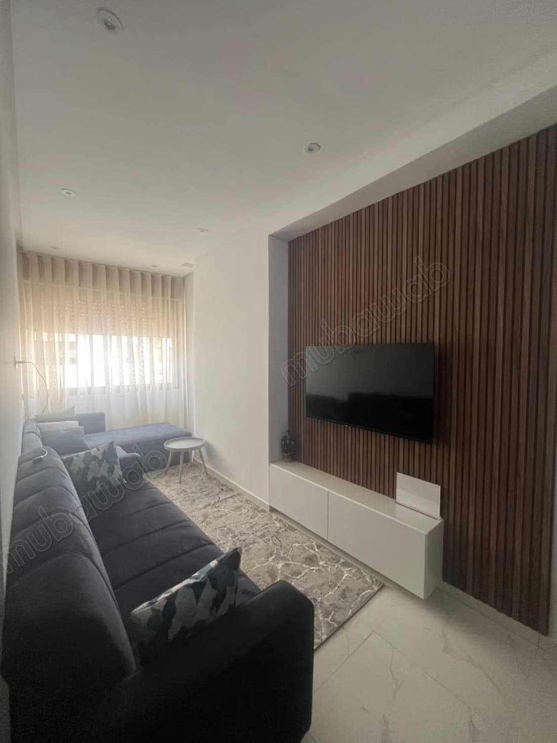Appartement à louer à Belvédère. 1 Pièce. Meublé