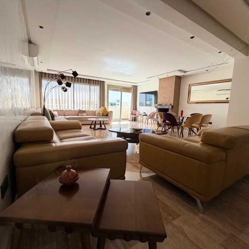 Appartement à Louer de 150.0 m² à Casablanca, Val Fleuri
