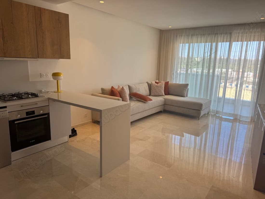 Cfc a vendre studio 68m2 haute gamme