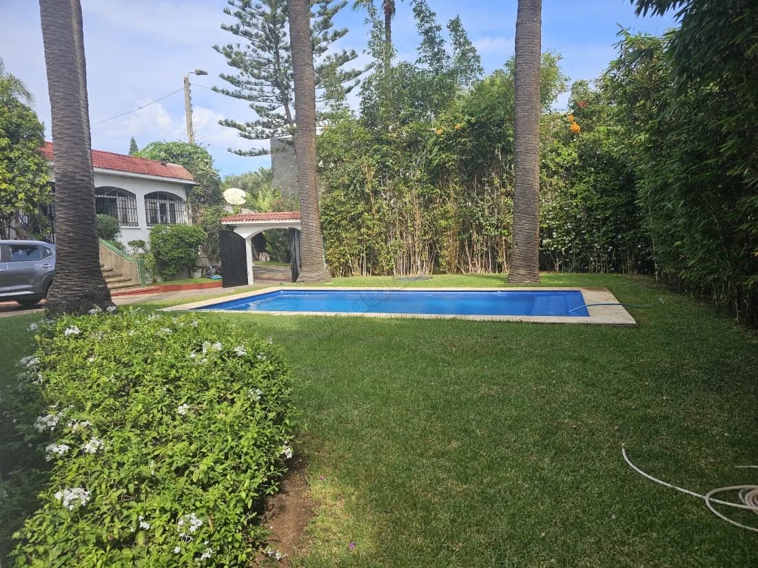 A louer belle villa contemporaine piscine ANFA SUP
