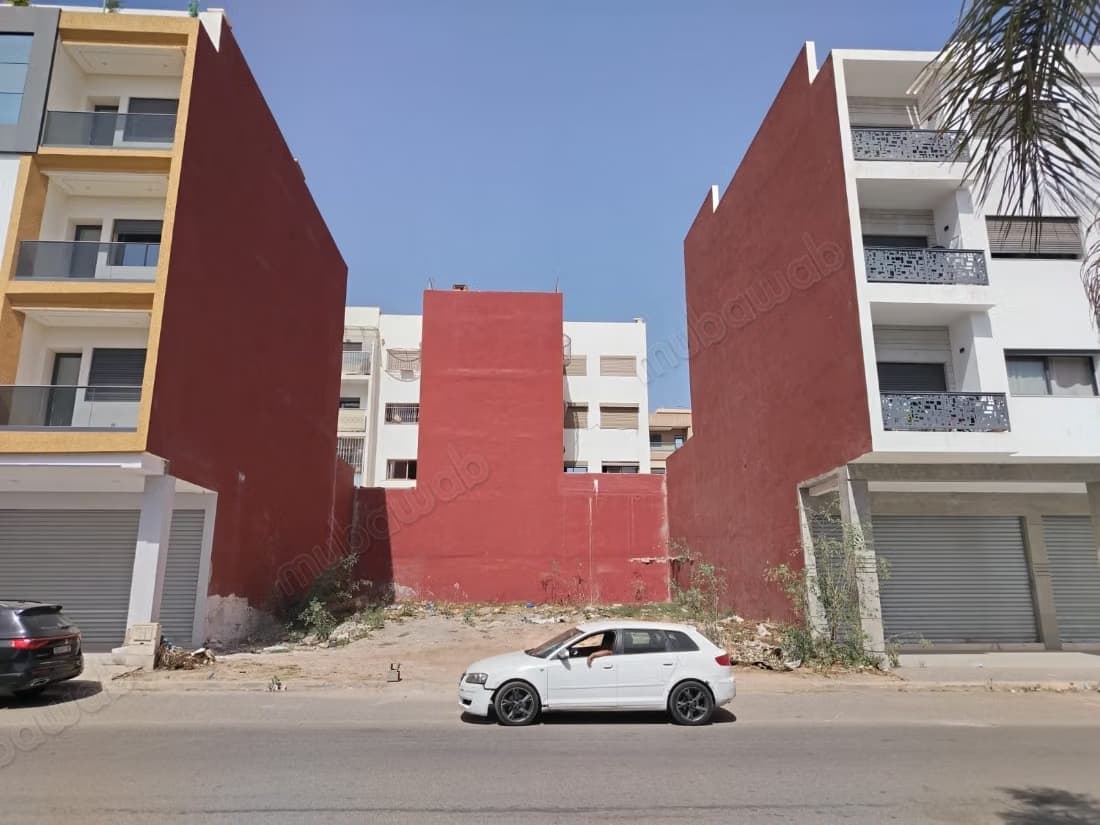 Terrain à vendre à Hay Mohammadi. Surface de 308 m²