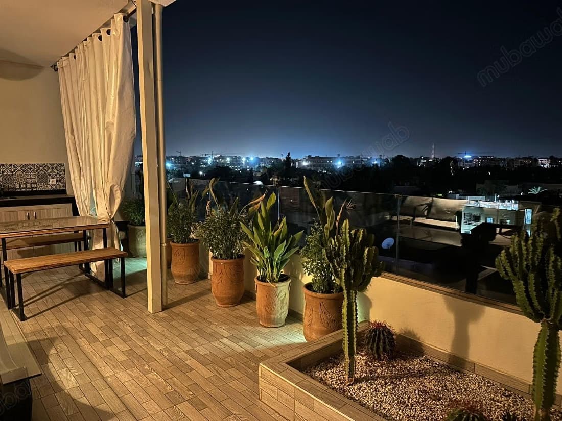 A SAISIR. Appartement avec grande terrasse