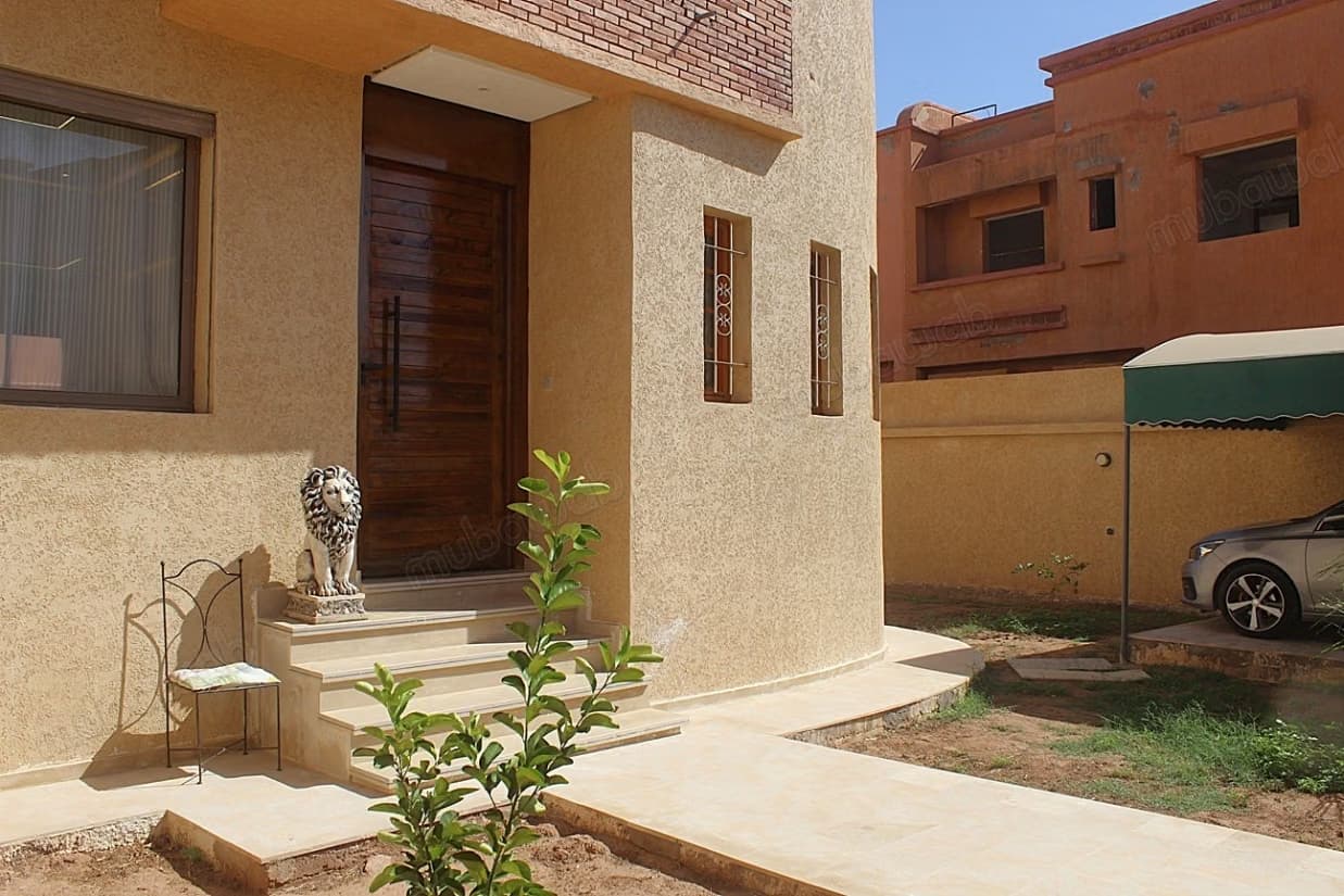 A SAISIR. Belle Villa a Vendre a TAMANSOURT