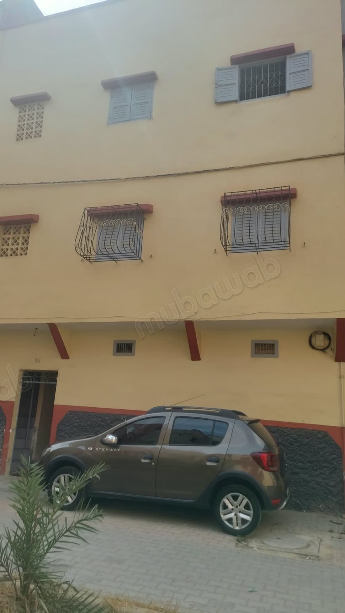 Maison à la vente à Tabriquet. 3 étages