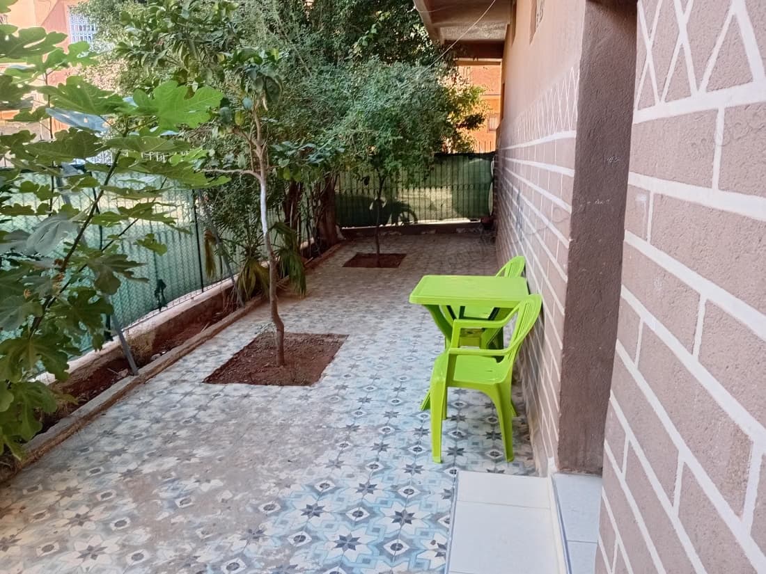 Maison merveilleuse à louer à Bouakkaz. 2 excellentes chambr...