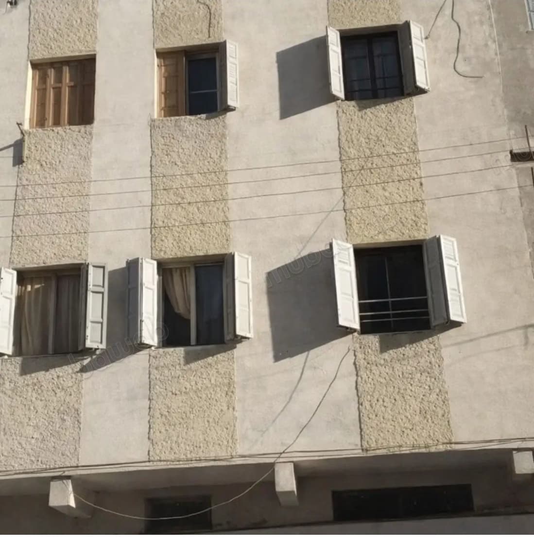 Très belle maison en vente à Hay Alamal. 12 chambres agréab...