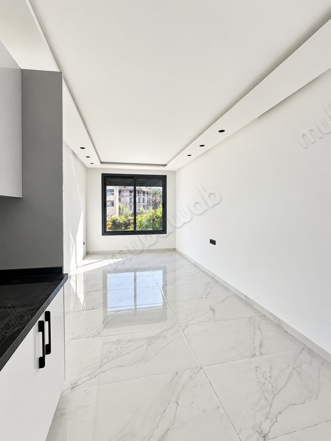 Studio lumineux de 47 m² à louer à Oasis – Plein sud, sans v...