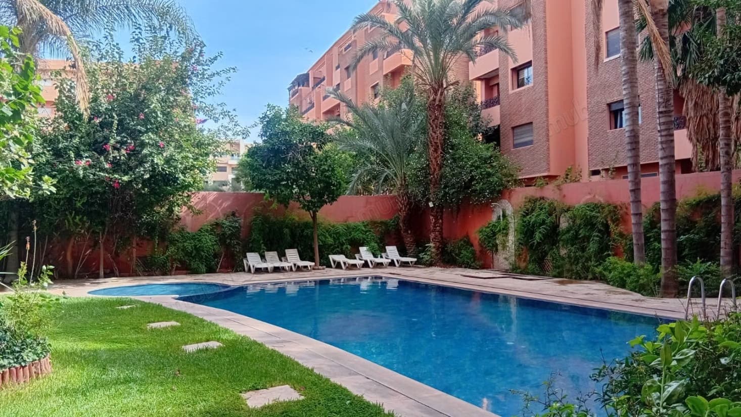 Grand appartement de 3 chambres a l'Hivernage
