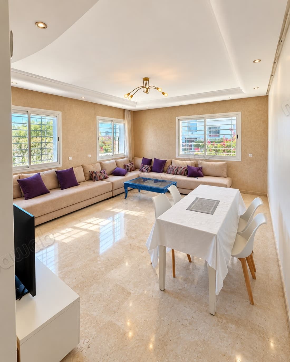 Aïn Diab 3 ch. Meublé 106 m² face plage