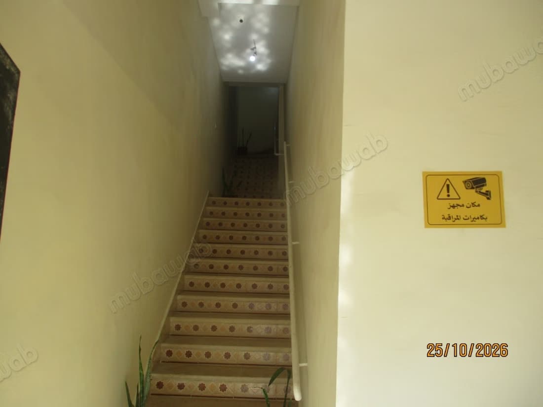 Bureaux à louer à Bir Rami Est. Surface totale 68 m². Sécuri...