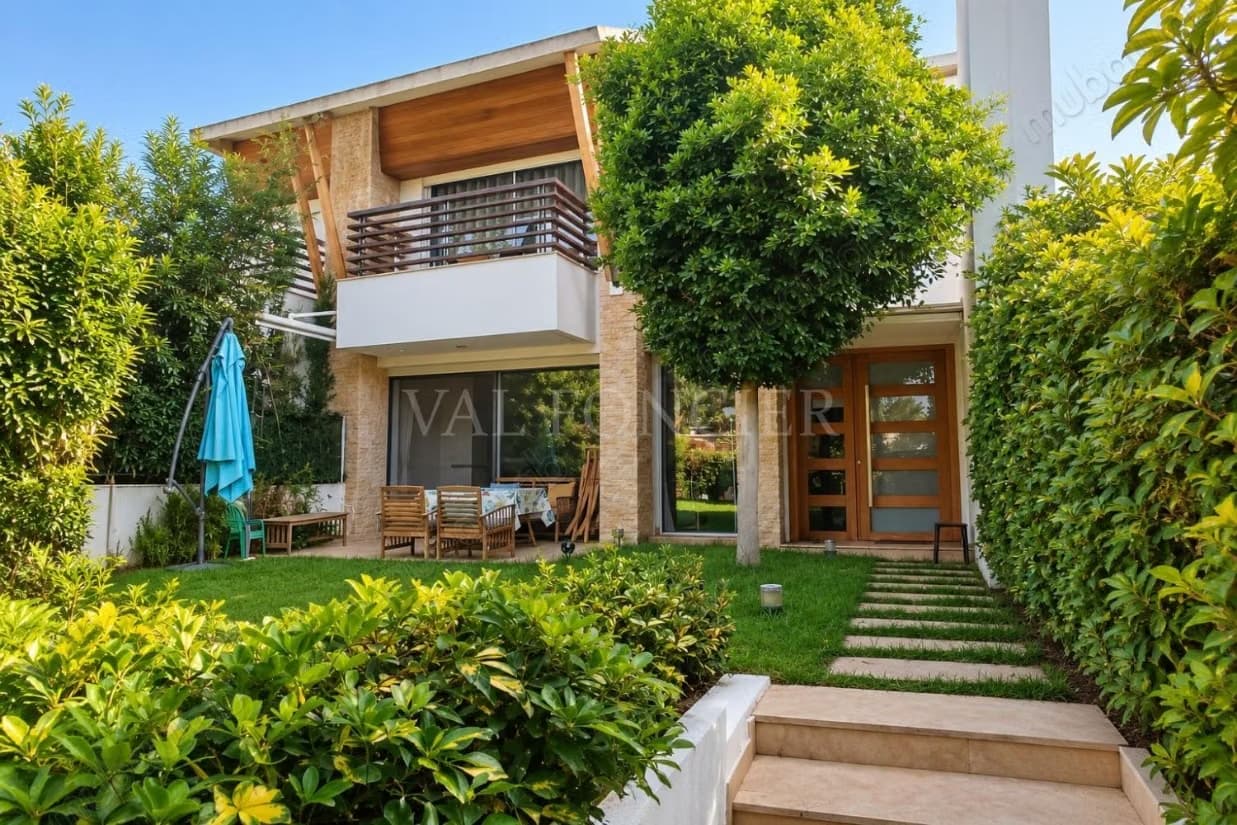 Vente Villa en bande 250m2 3chambres Bouskoura Ville Verte