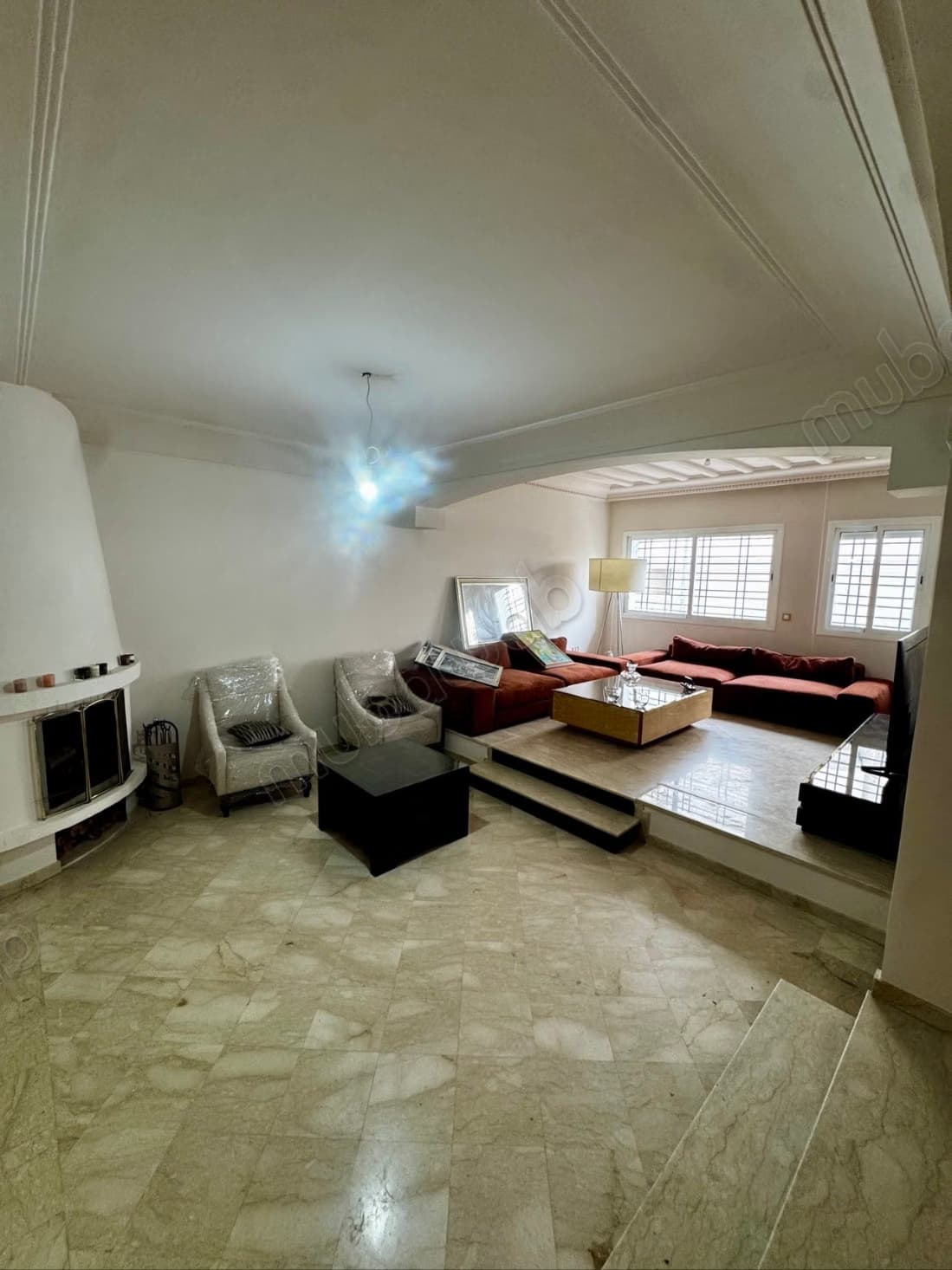 À vendre – spacieux appartement de 176 m² avec terrasse, rac...