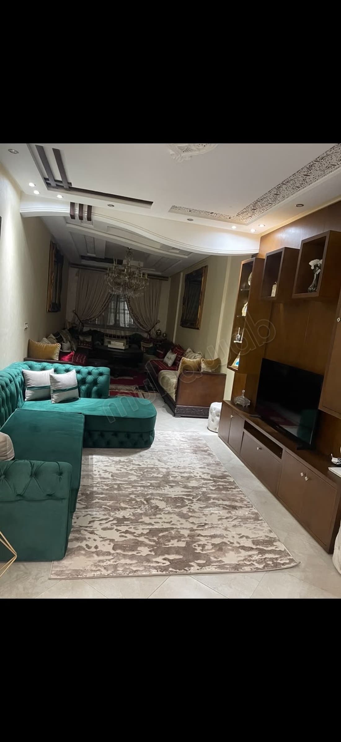 Superbe appartement à vendre à Moujahidine. 7 pièces. Avec...