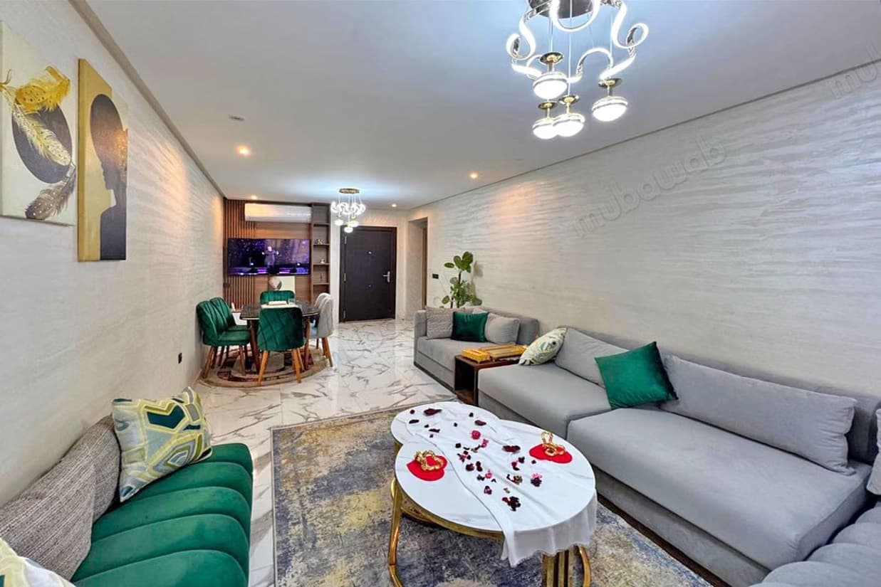 Appartement meublé 2 chambres à louer à l'année