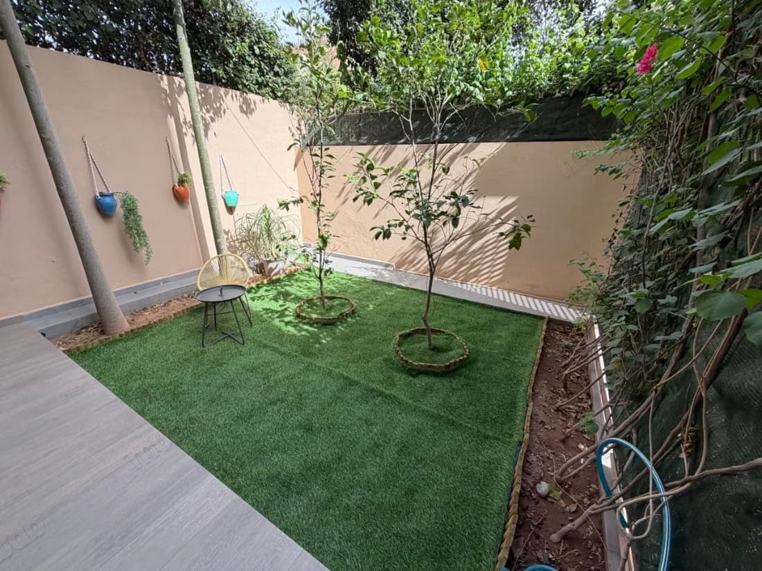 Appartement en location à Hay Targa. Superficie 68m². Meublé