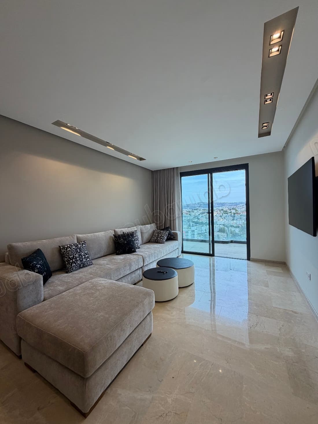 Appartement à louer dans le centre-ville de Tanger. 5 grande...