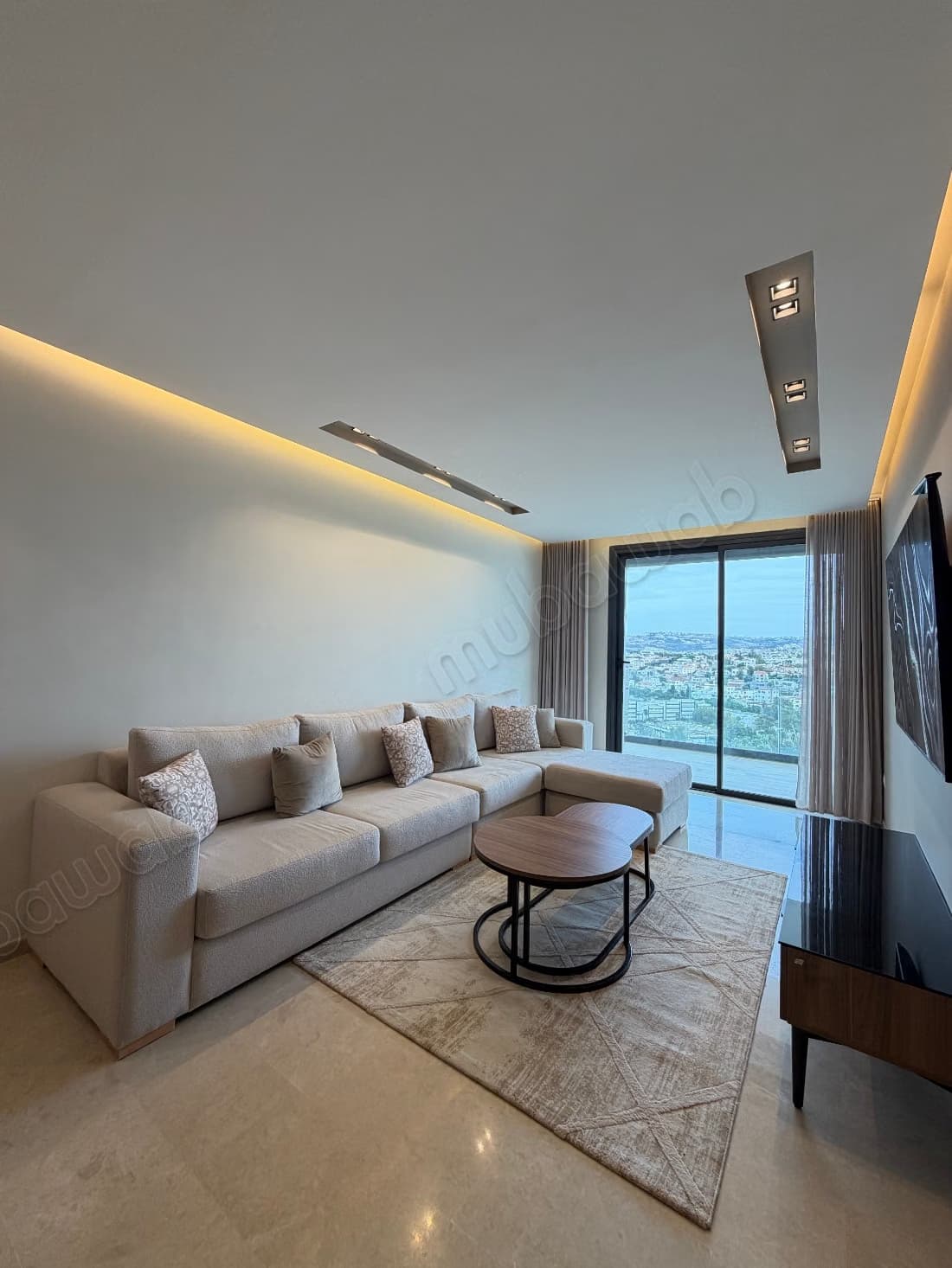 Appartement à louer dans le centre-ville de Tanger avec vue...