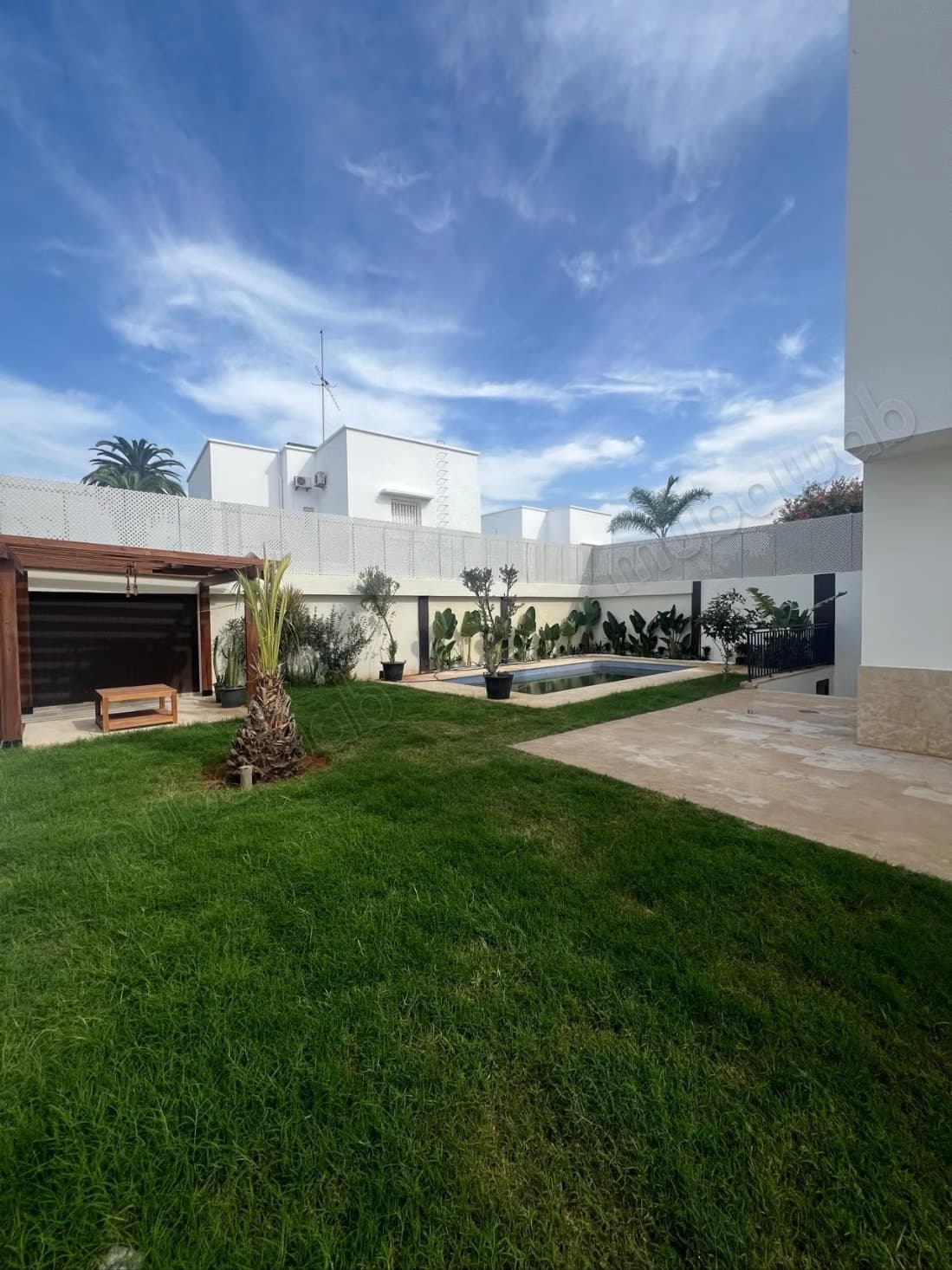 Magnifique VILLA MEUBLÉ à vendre à Les Orangers AGDAL